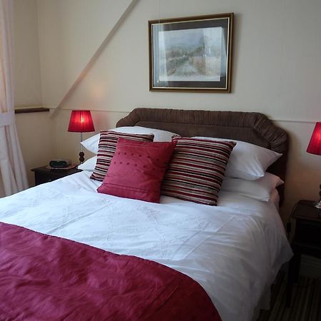 Cornerways Guest House Лландидно Экстерьер фото