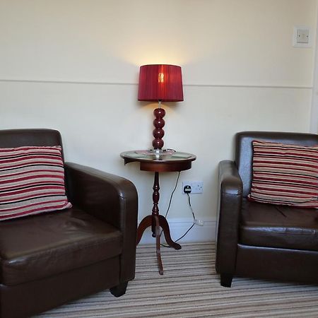 Cornerways Guest House Лландидно Экстерьер фото