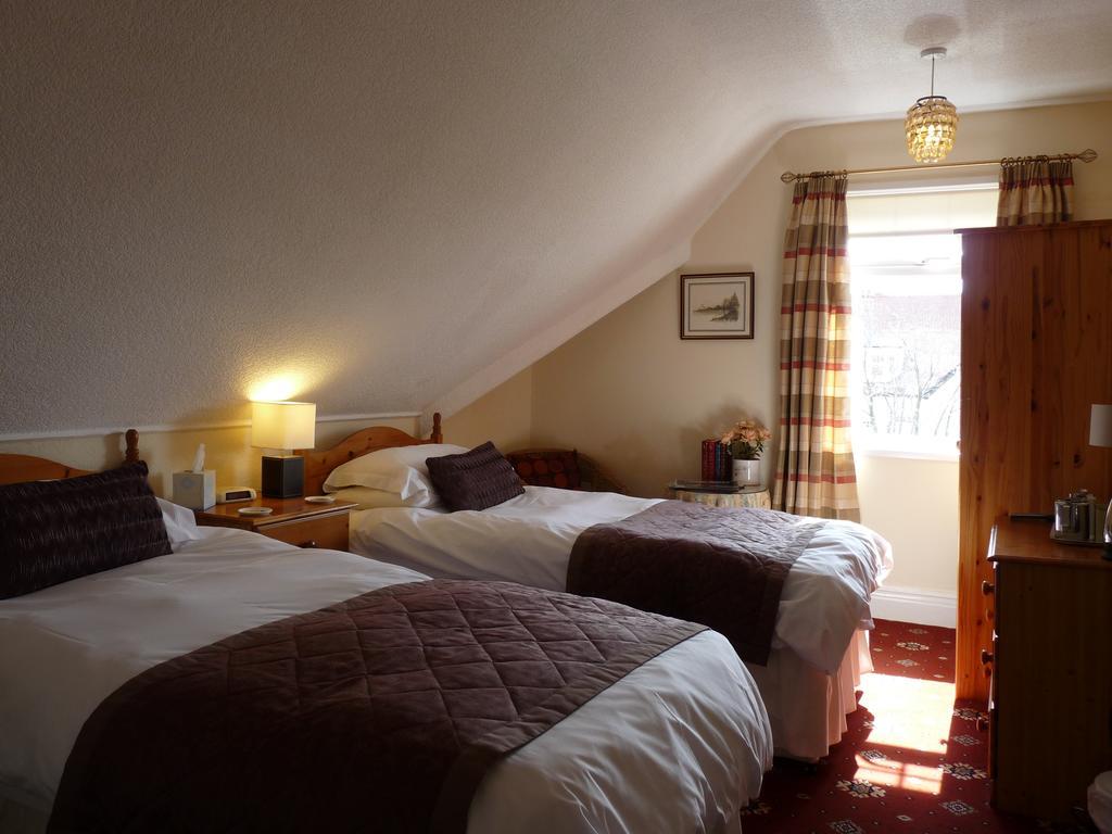 Cornerways Guest House Лландидно Экстерьер фото