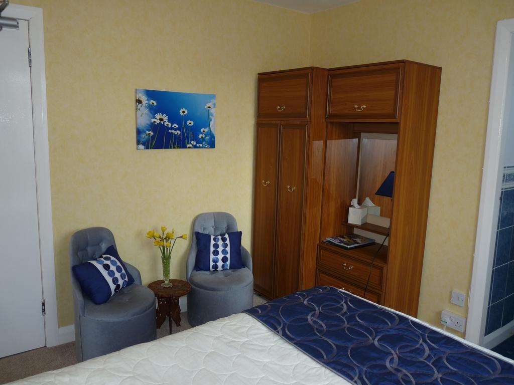 Cornerways Guest House Лландидно Номер фото